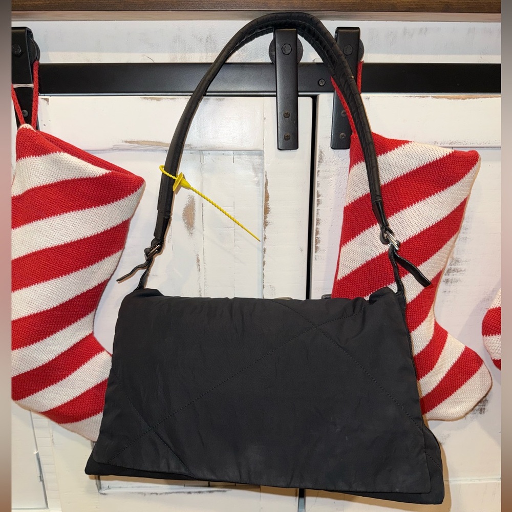Authentic Salvatore Ferragamo Sport Shoulder Bag 🖤